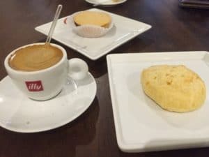 Camarões Tássila e um belo dia de chuva