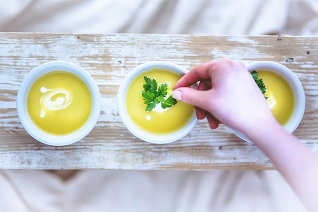 Nossa receita de Creme de batata doce e pera vai aquecer sua sexta-feira