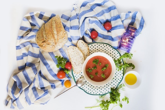 Sopa fria de tomates